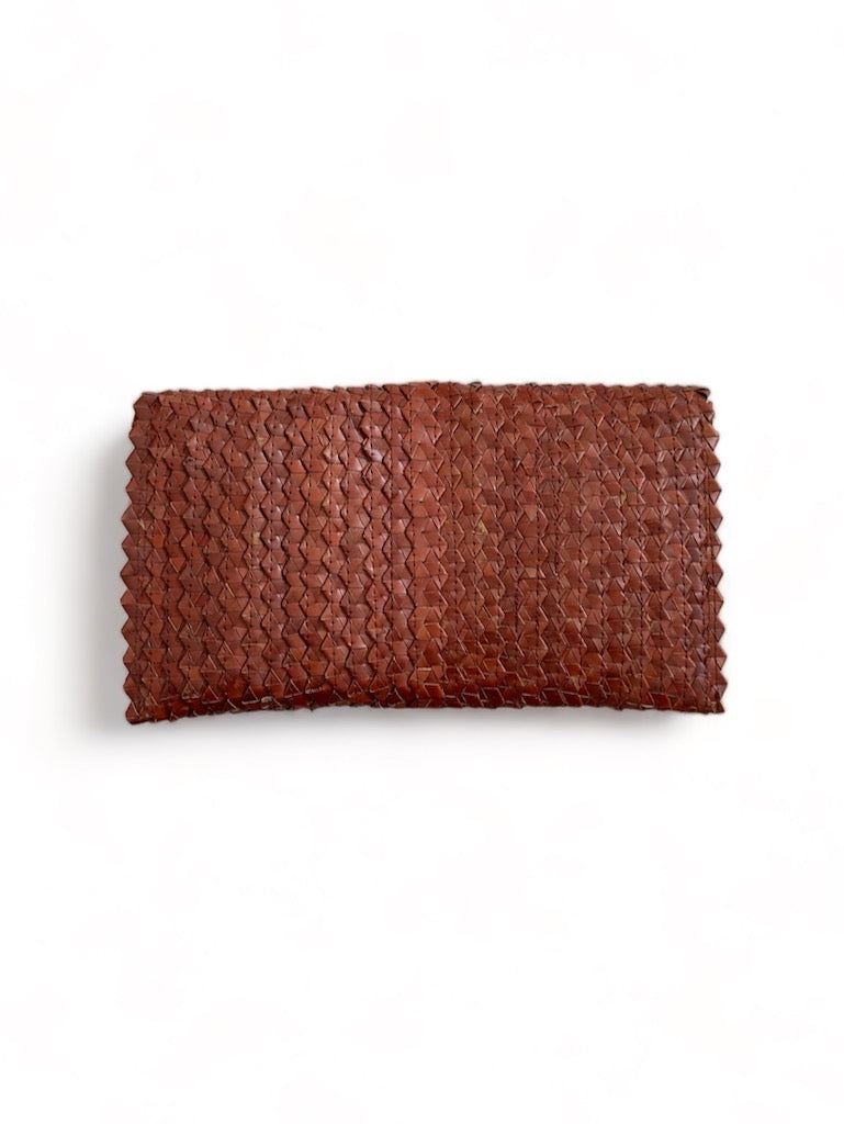 Palm Straw Clutch - Cognac