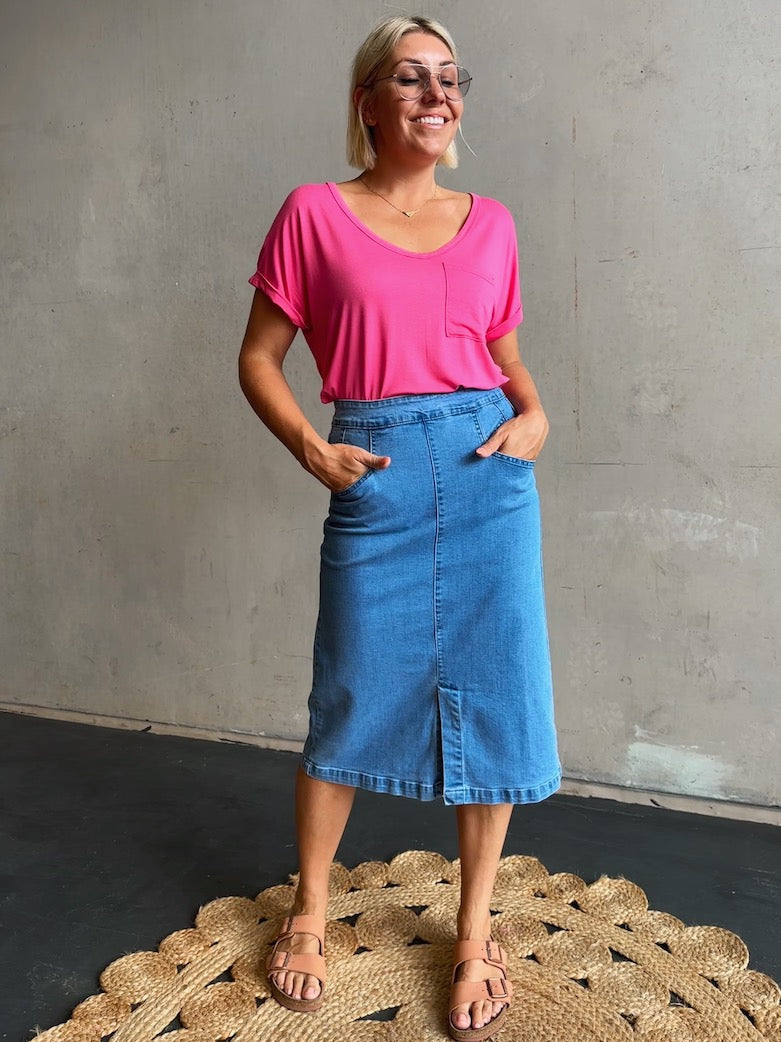Essential Tee - Hot Pink