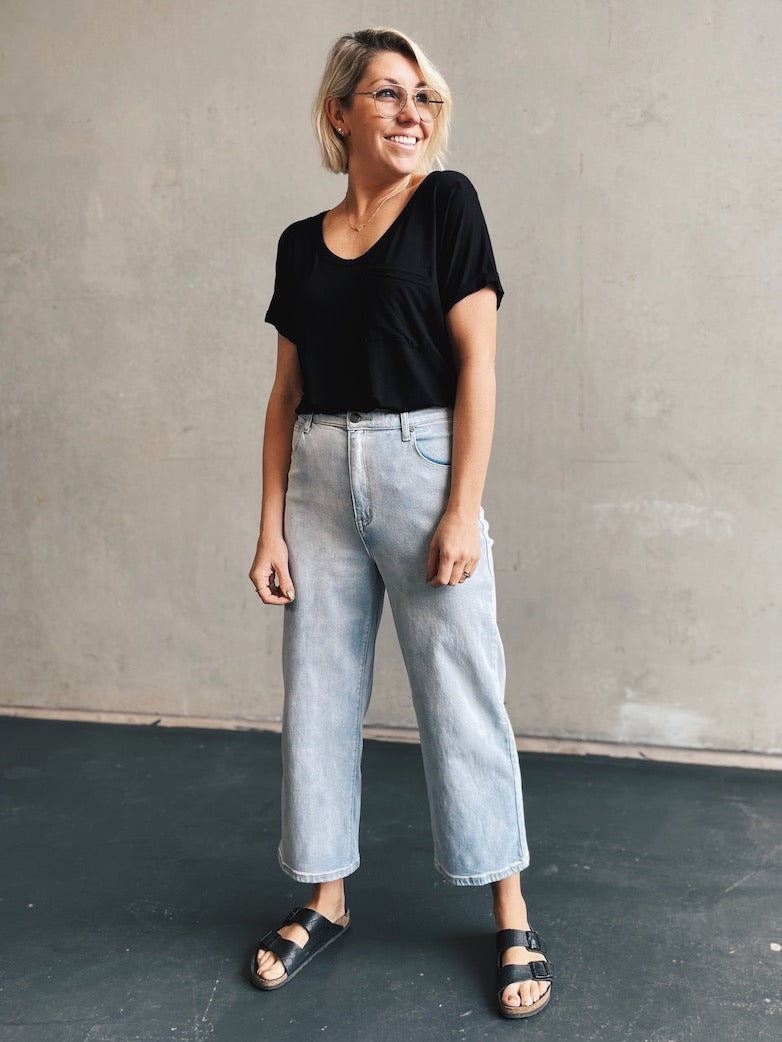 Essential Tee - Black