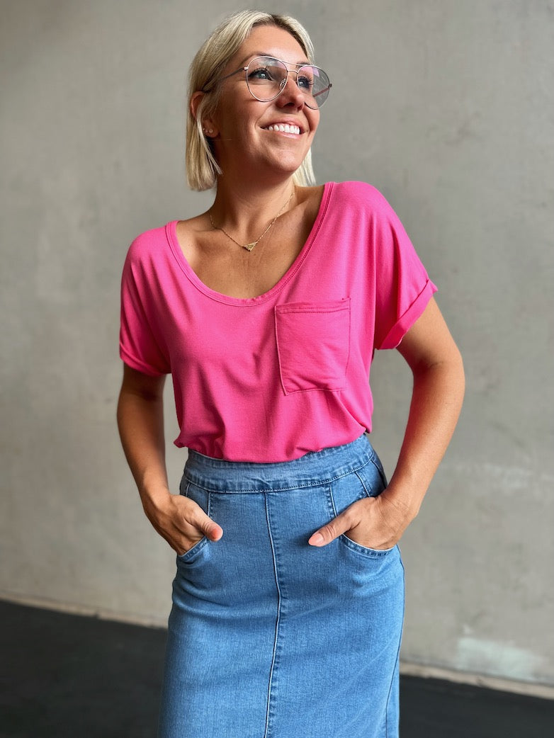 Essential Tee - Hot Pink