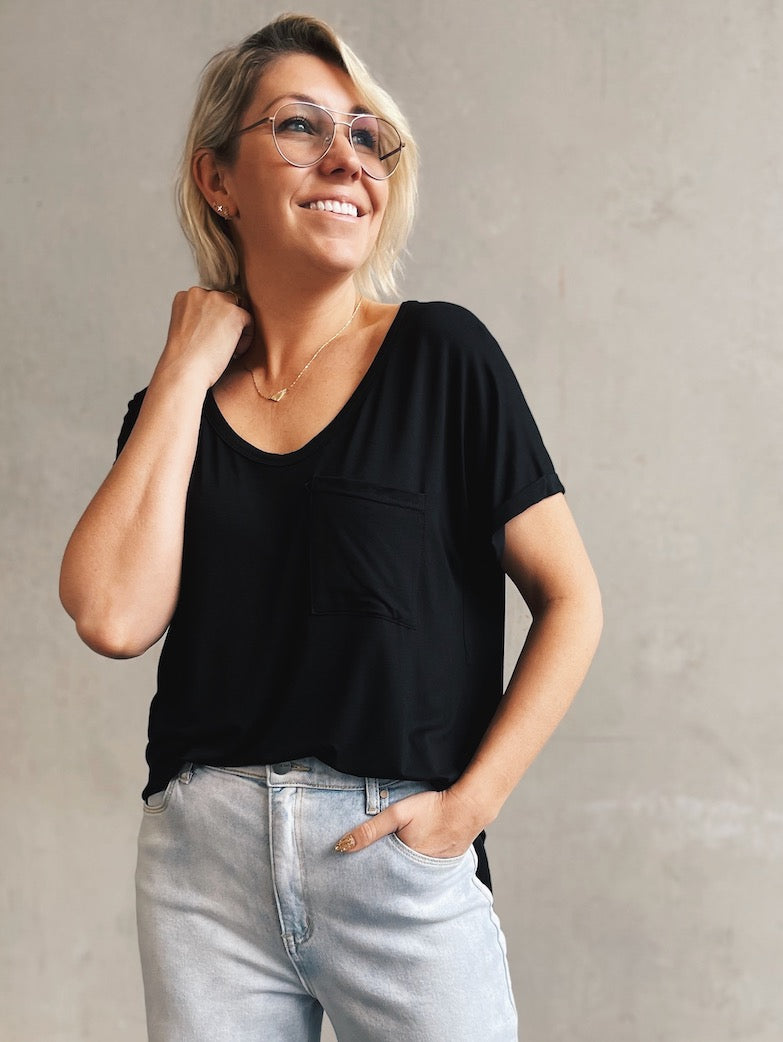 Essential Tee - Black