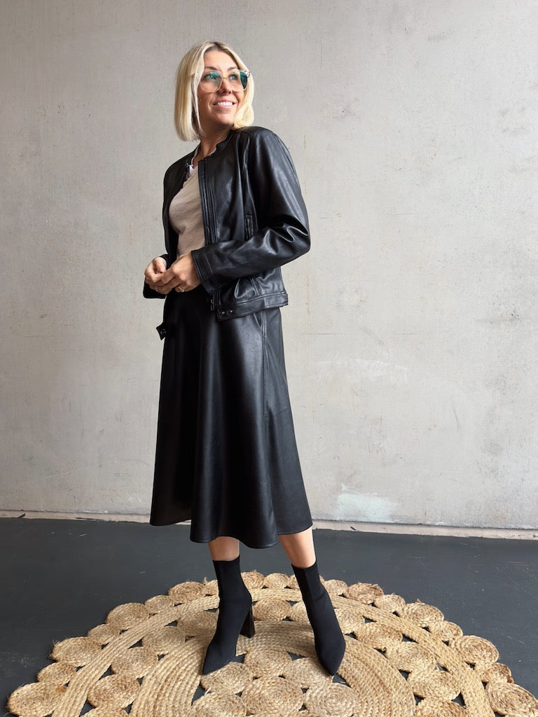 Vegan Leather Skirt- Black