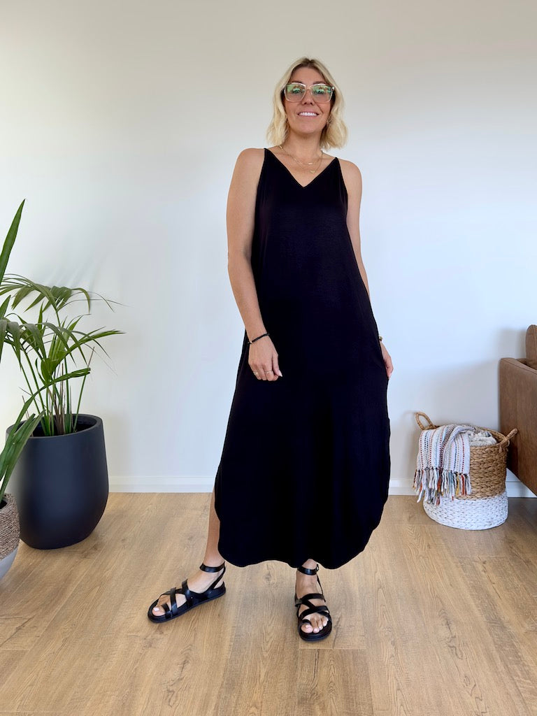 Sunday Morning Maxi Dress - Black