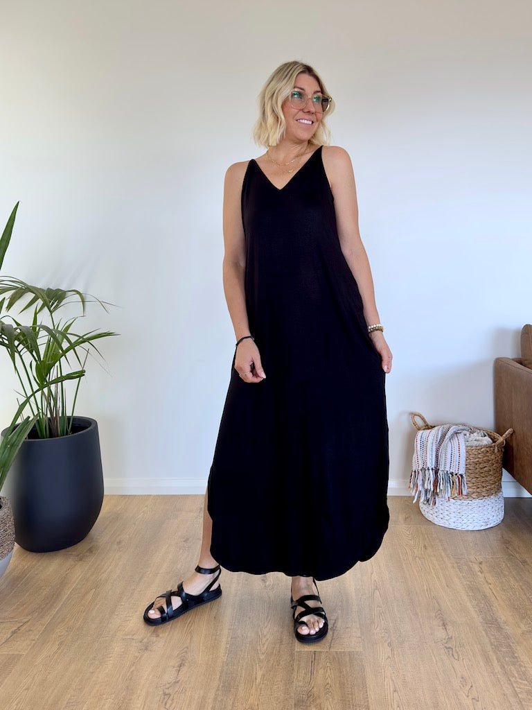 Sunday Morning Maxi Dress - Black