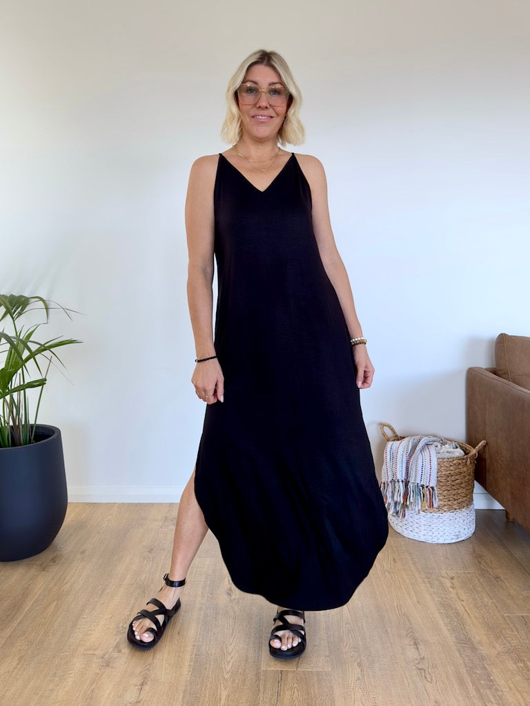 Sunday Morning Maxi Dress - Black